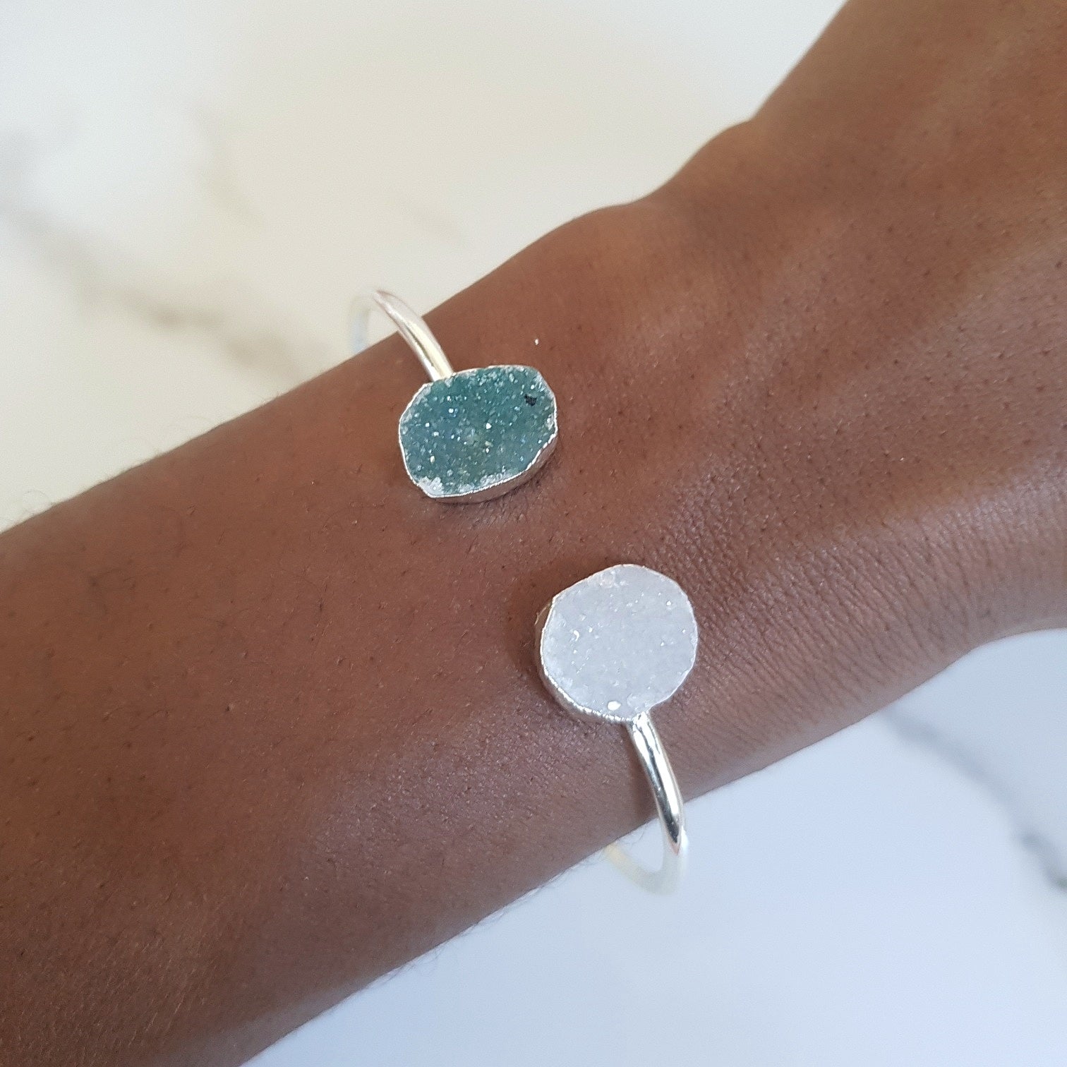 Jekyll & Hyde - Druzy Quartz Bangle (OAK)