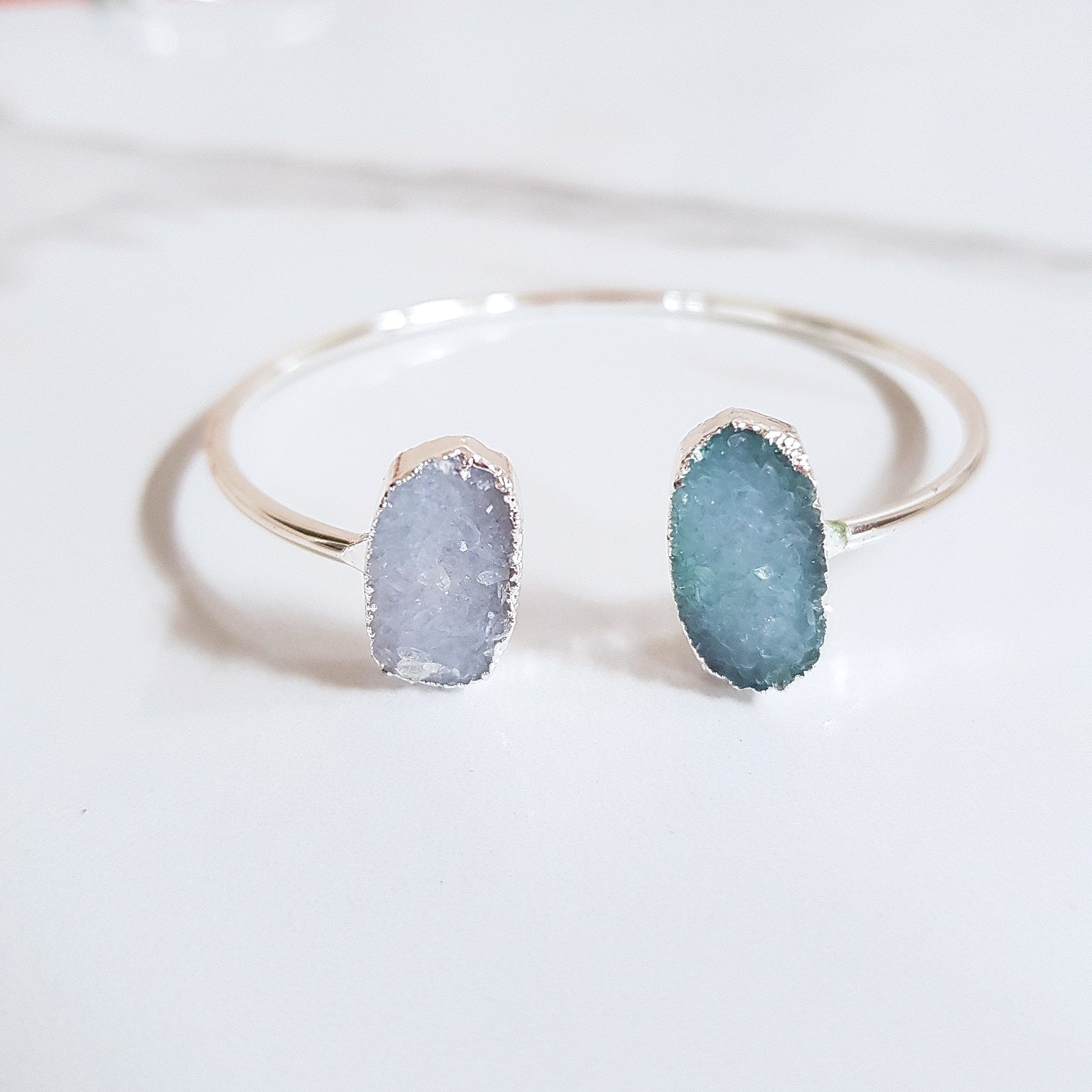 Jekyll & Hyde - Druzy Quartz Bangle (OAK)