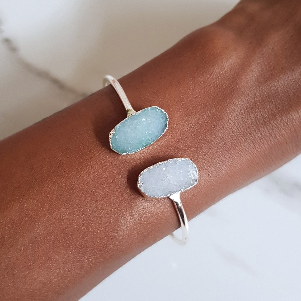 Jekyll & Hyde - Druzy Quartz Bangle (OAK)