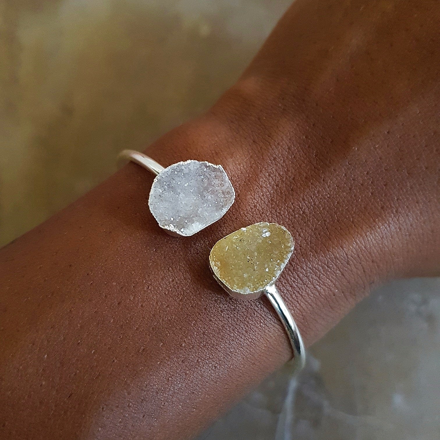 Jekyll & Hyde - Druzy Quartz Bangle (OAK)