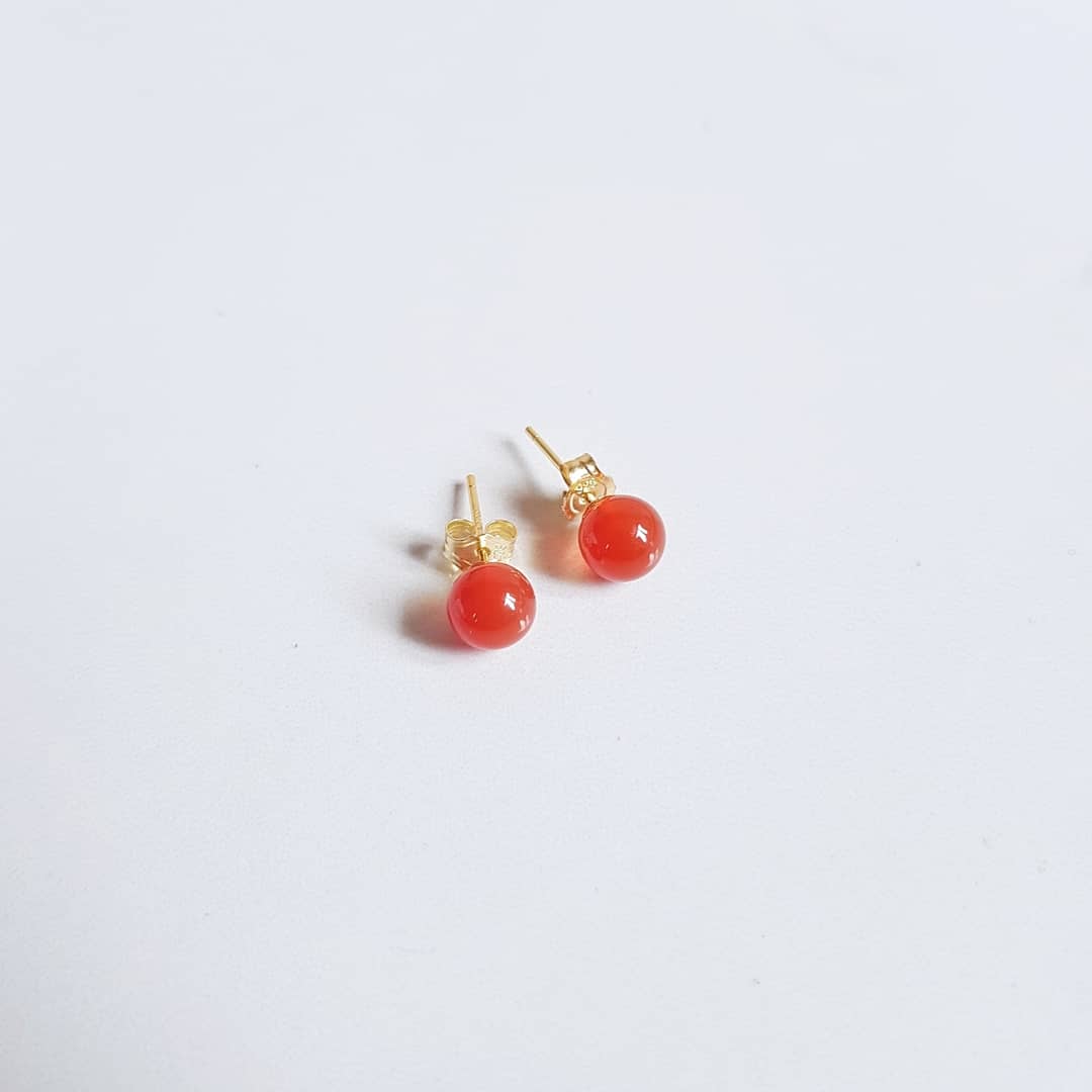 Love Studs - Carnelian